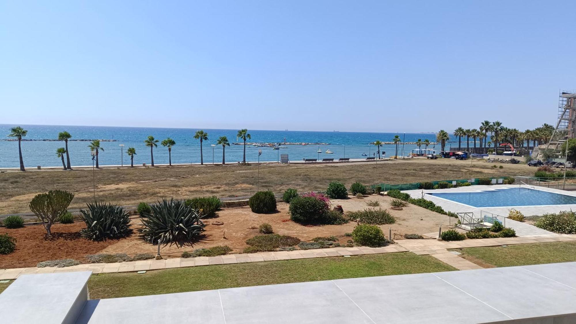 Julie'S Beach House 沃罗里尼 外观 照片