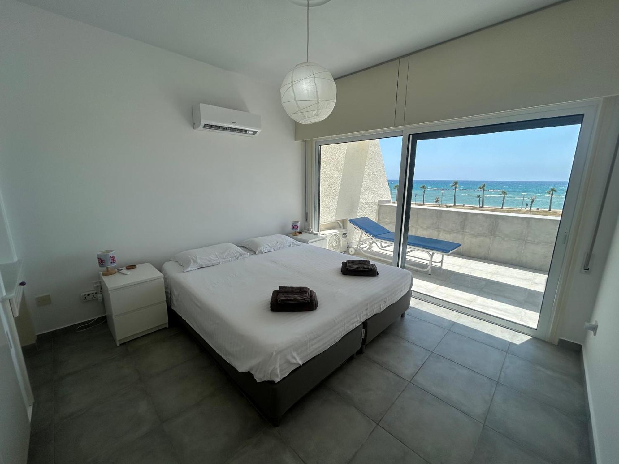 Julie'S Beach House 沃罗里尼 外观 照片
